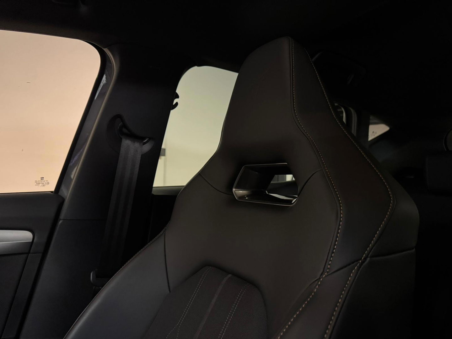 CUPRA Leon 1.4 e-Hybrid VZ Performance PANO KEYLESS VOL'