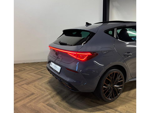 CUPRA Leon 1.4 e-Hybrid VZ Performance PANO KEYLESS VOL'