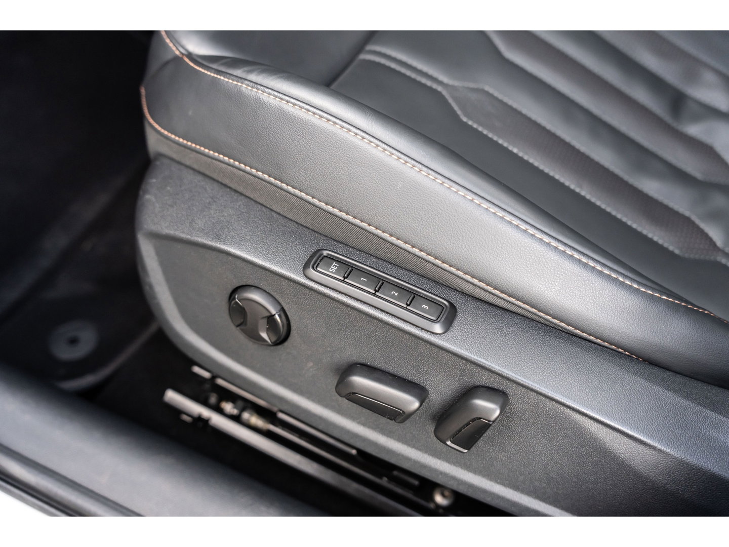 CUPRA Formentor 1.5 TSI PANO BEATS LEDER CAMERA KEYLESS VOL!