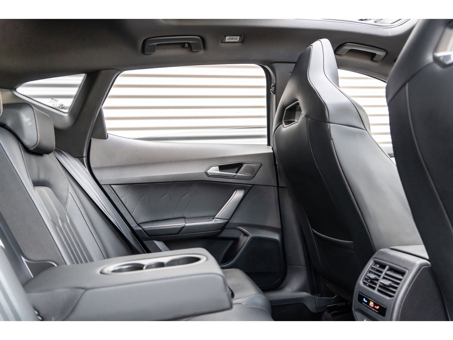 CUPRA Formentor 1.5 TSI PANO BEATS LEDER CAMERA KEYLESS VOL!