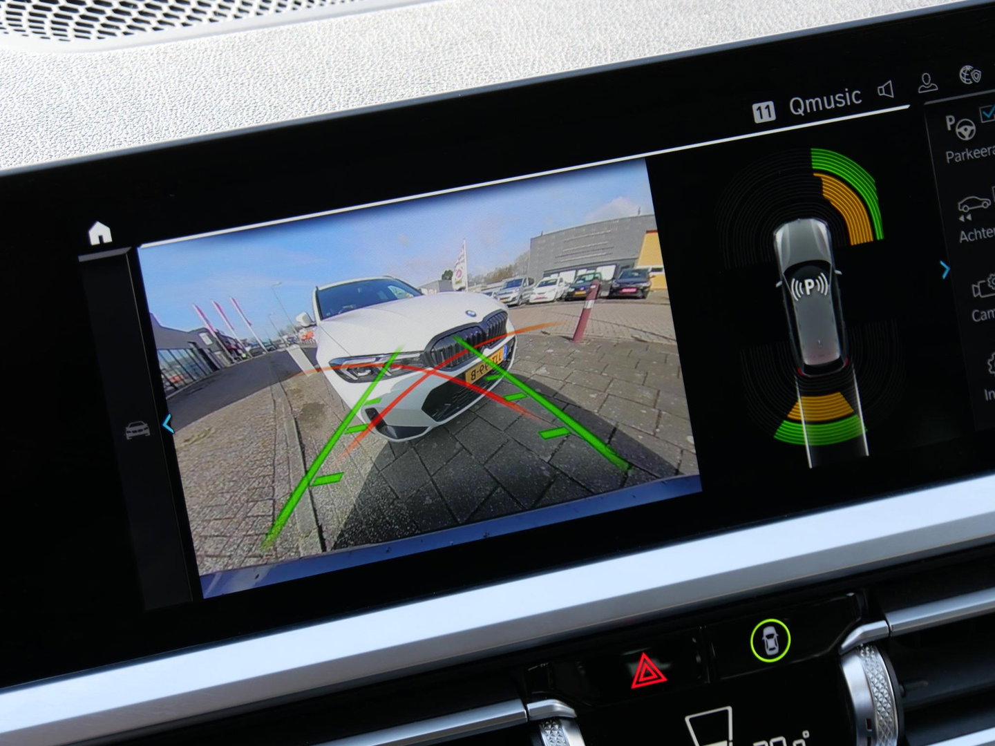 BMW 3 Serie Touring 320e LEER/ CAMERA/ ELEKT. KLEP/ SFEERVERLICHTING/ 18" BREEDSET MET 4 NIEUWE ALL-SEASON BANDEN