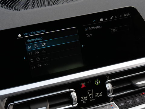 BMW 3 Serie Touring 320e LEER/ CAMERA/ ELEKT. KLEP/ SFEERVERLICHTING/ 18" BREEDSET MET 4 NIEUWE ALL-SEASON BANDEN