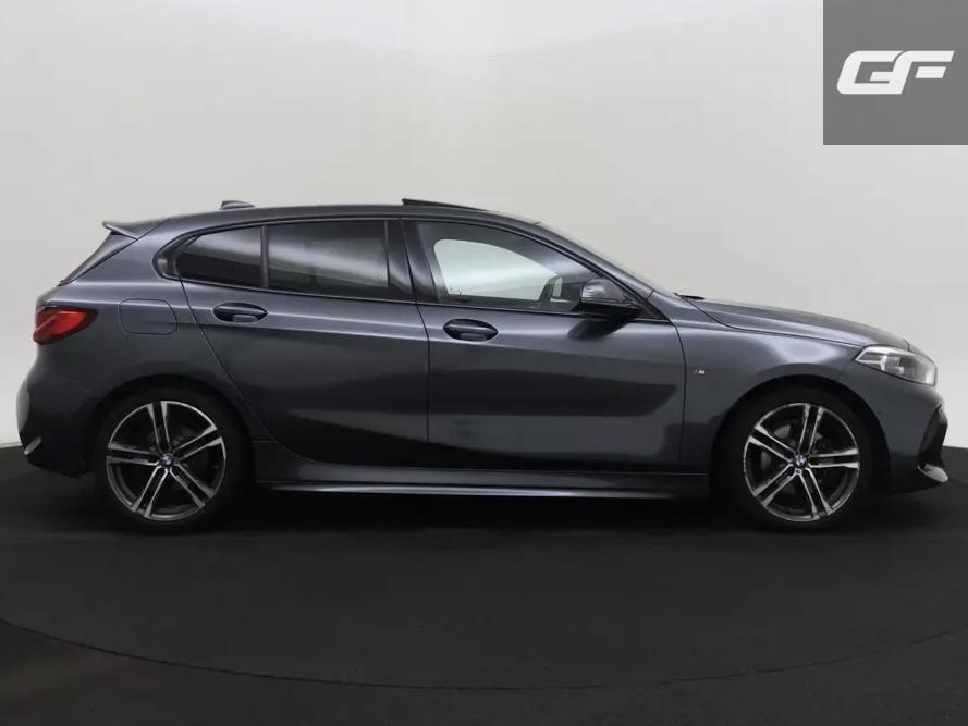 BMW 1 Serie 118i M-Sport Pano H/K Leer Sfeer Carplay NAP