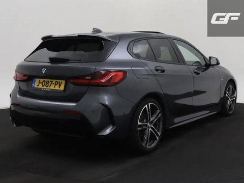 BMW 1 Serie 118i M-Sport Pano H/K Leer Sfeer Carplay NAP