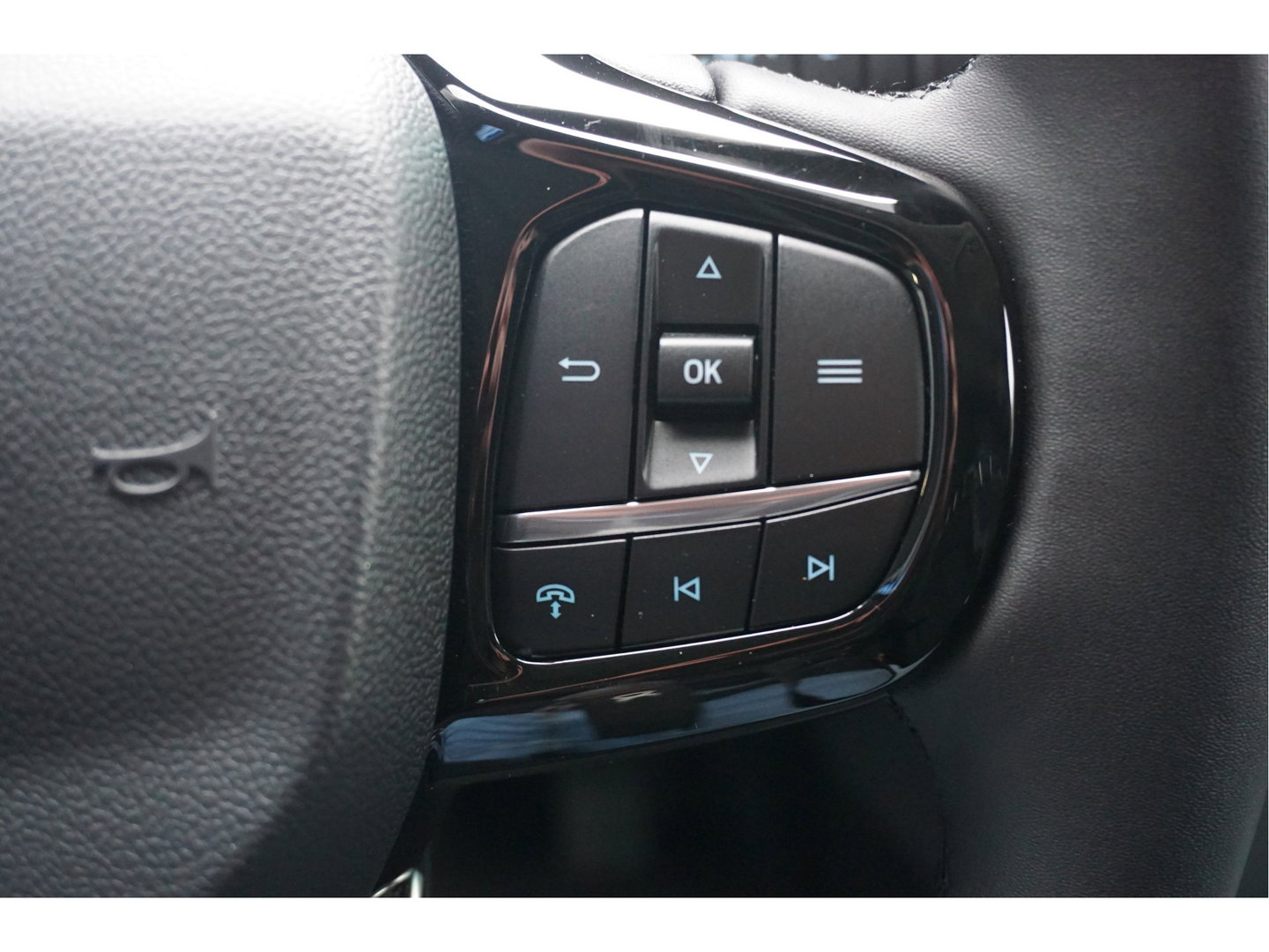 Ford Transit Custom 320L 2.5 PHEV Hybride 233PK Trend PRIJS INCL. BPM !! 13" Navi, Adap. Cruise, Camera!! NR. HYB017