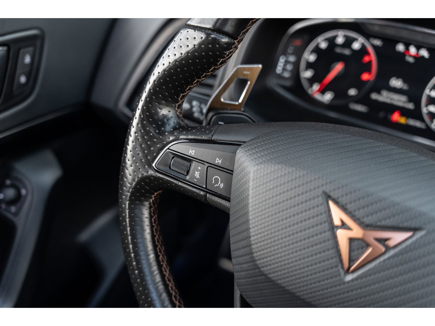 CUPRA Ateca 2.0 TSI 4DRIVE LIMITED PANO AKRA CARBON BREMBO