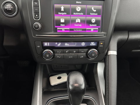 Renault Kadjar 1.5 dCi Bose Aut. *PANO | LEATHER-FABRIC | FULL-LED | BOSE-SOUND | BLINDSPOT | HEATED-COMFORTSEATS | KEYLESS | CAMERA | NAVI-FULLMAP | ECC | PDC | CRUISE | DAB | PRIVACY-GLASS | 19''ALU | TOWBAR*