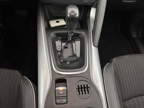 Renault Kadjar 1.5 dCi Bose Aut. *PANO | LEATHER-FABRIC | FULL-LED | BOSE-SOUND | BLINDSPOT | HEATED-COMFORTSEATS | KEYLESS | CAMERA | NAVI-FULLMAP | ECC | PDC | CRUISE | DAB | PRIVACY-GLASS | 19''ALU | TOWBAR*