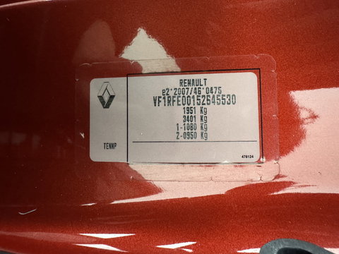 Renault Kadjar 1.5 dCi Bose Aut. *PANO | LEATHER-FABRIC | FULL-LED | BOSE-SOUND | BLINDSPOT | HEATED-COMFORTSEATS | KEYLESS | CAMERA | NAVI-FULLMAP | ECC | PDC | CRUISE | DAB | PRIVACY-GLASS | 19''ALU | TOWBAR*