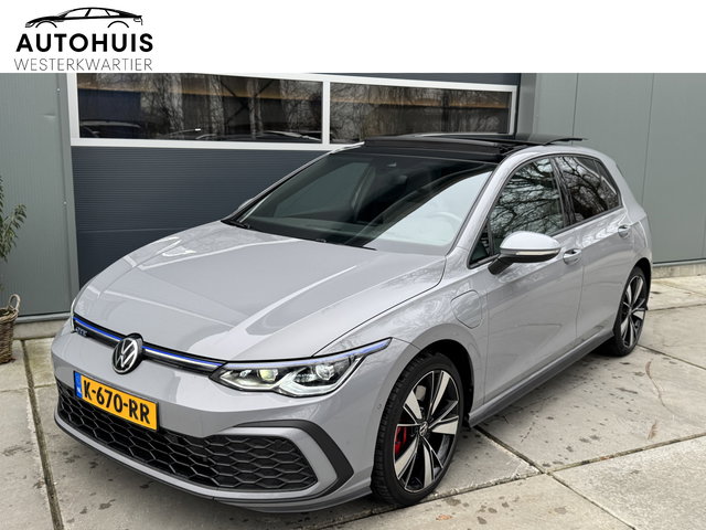 Volkswagen Golf - 1.4 eHybrid 245pk GTE Panorama Winterpakket Camera Assistentie pakket