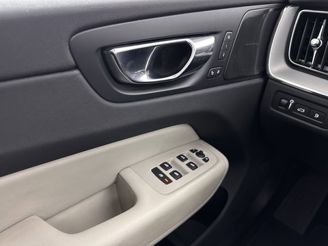 Volvo XC60 2.0 T8 Twin Engine AWD Inscription Aut. *PANO | HEAD-UP | LEATHER | FULL-LED | MEMORY-PACK | HARMAN/KARDON | TOP-VIEW | DIGI-COCKPIT | KEYLESS | HEATED-SPORTSEATS | NAVI-FULLMAP | ECC | PDC | ADAPTIVE-CRUISE | 20''ALU | TOWBAR