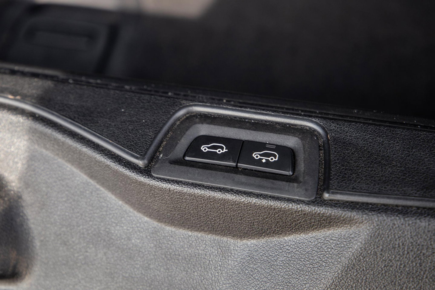 BMW X5 xDrive45e CARPLAY / CAMERA / DEALER ONDERHOUDEN /  LEER / STOELVERWARMING / BLACK ON BLACK