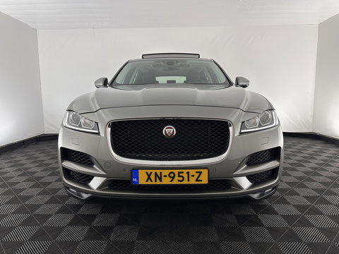 Jaguar F-Pace 3.0d First Edition AWD Aut. *PANO | LEATHER | XENON | MEMORY-PACK | DIGI-COCKPIT | MERIDIAN-SOUND | NAVI-FULLMAP | CAMERA | HEATED-COMFORTSEATS | AMBIENT-LIGHT | SHIFT-PADDLES | ECC | PDC | CRUISE | TOWBAR |  20''A