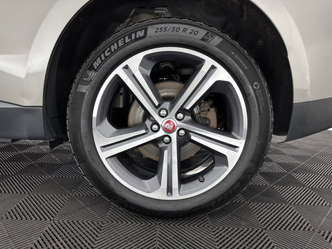 Jaguar F-Pace 3.0d First Edition AWD Aut. *PANO | LEATHER | XENON | MEMORY-PACK | DIGI-COCKPIT | MERIDIAN-SOUND | NAVI-FULLMAP | CAMERA | HEATED-COMFORTSEATS | AMBIENT-LIGHT | SHIFT-PADDLES | ECC | PDC | CRUISE | TOWBAR |  20''A