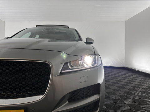 Jaguar F-Pace 3.0d First Edition AWD Aut. *PANO | LEATHER | XENON | MEMORY-PACK | DIGI-COCKPIT | MERIDIAN-SOUND | NAVI-FULLMAP | CAMERA | HEATED-COMFORTSEATS | AMBIENT-LIGHT | SHIFT-PADDLES | ECC | PDC | CRUISE | TOWBAR |  20''A