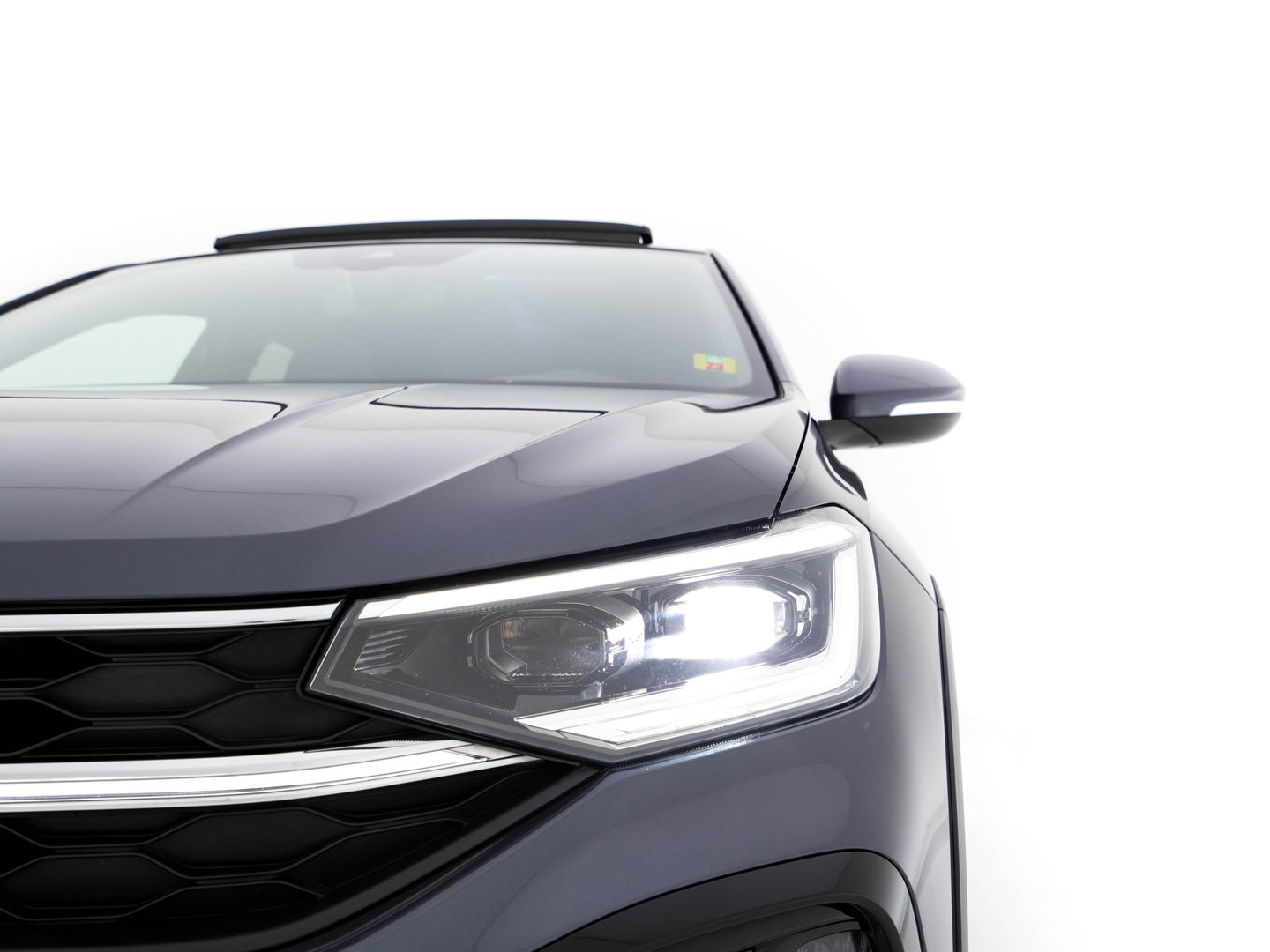 Volkswagen Taigo 1.5 TSI R-Line Aut. *PANO | ADAPTIVE-CRUISE | FULL-LED | BLINDSPOT | HEATED-SPORTSEATS | DIGI-COCKPIT | PRIVACY-GLASS | SHIFT-PADDLES | CAMERA | KEYLESS | NAVI-FULLMAP | ECC | PDC | 18''ALU*