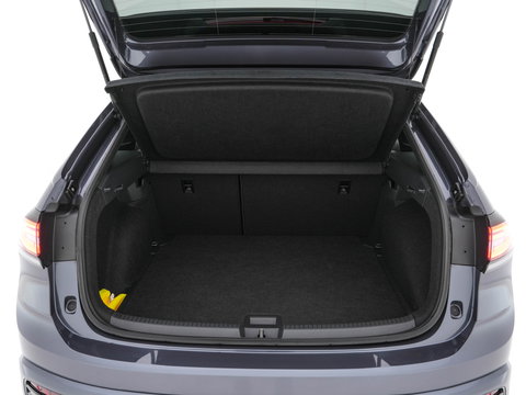 Volkswagen Taigo 1.5 TSI R-Line Aut. *PANO | ADAPTIVE-CRUISE | FULL-LED | BLINDSPOT | HEATED-SPORTSEATS | DIGI-COCKPIT | PRIVACY-GLASS | SHIFT-PADDLES | CAMERA | KEYLESS | NAVI-FULLMAP | ECC | PDC | 18''ALU*