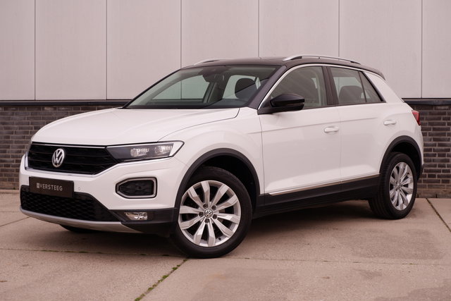 Volkswagen T-Roc - 1.5 TSI Sport | Pano | Trekhaak | LED | Carplay | Camera | Virtual Cockpit | PDC