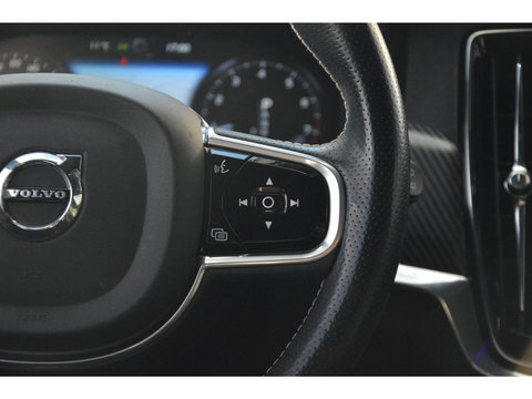 Volvo V90 T5 R-Design | Panormadak | Head-Up Display | Trekhaak | Stoelverwarming | Camera | Adaptive Cruise |