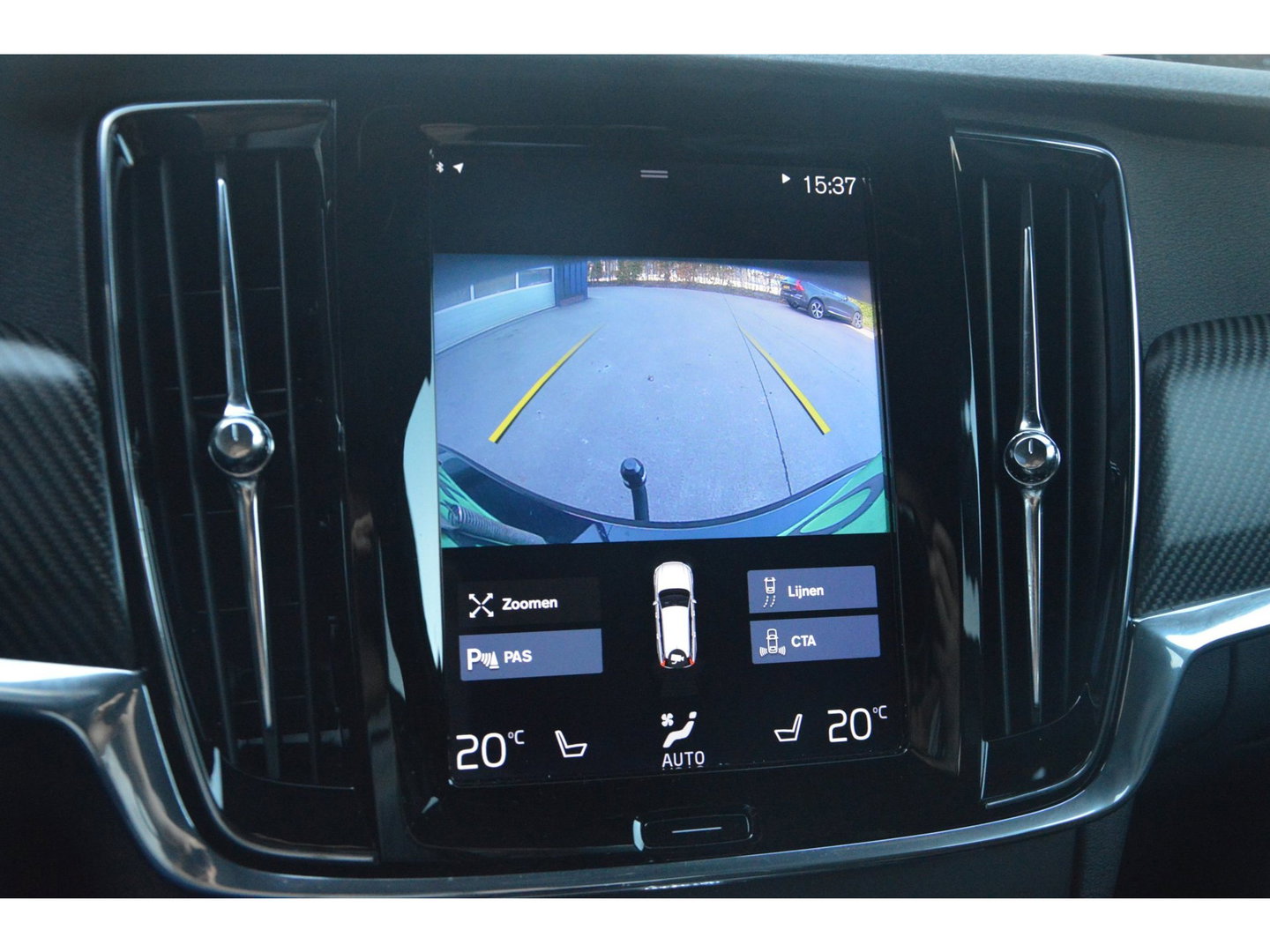 Volvo V90 T5 R-Design | Panormadak | Head-Up Display | Trekhaak | Stoelverwarming | Camera | Adaptive Cruise |