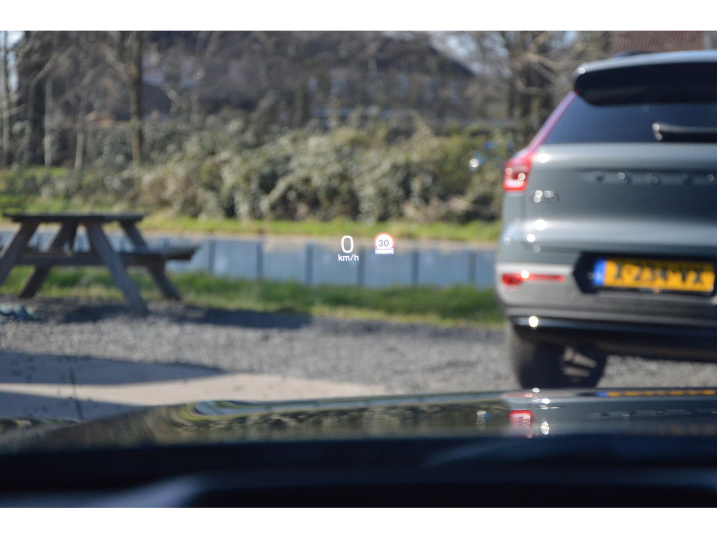 Volvo V90 T5 R-Design | Panormadak | Head-Up Display | Trekhaak | Stoelverwarming | Camera | Adaptive Cruise |