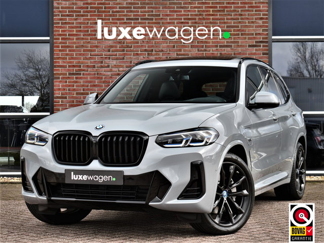 BMW X3 - xDrive30e M-Sport Pano M-zetels Trekhaak HUD Laser-LED 20inch
