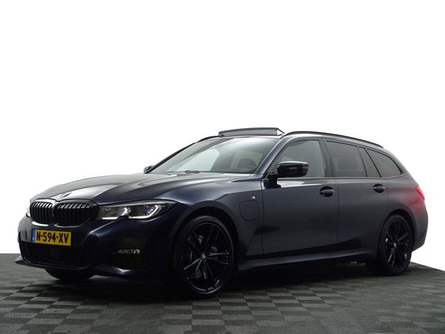 BMW 3 Serie - Touring 330e M Sport Shadowline Aut- Panoramadak, Laser Led, Head Up, Elek Trekhaak, Dealer Onderhouden, Carbon