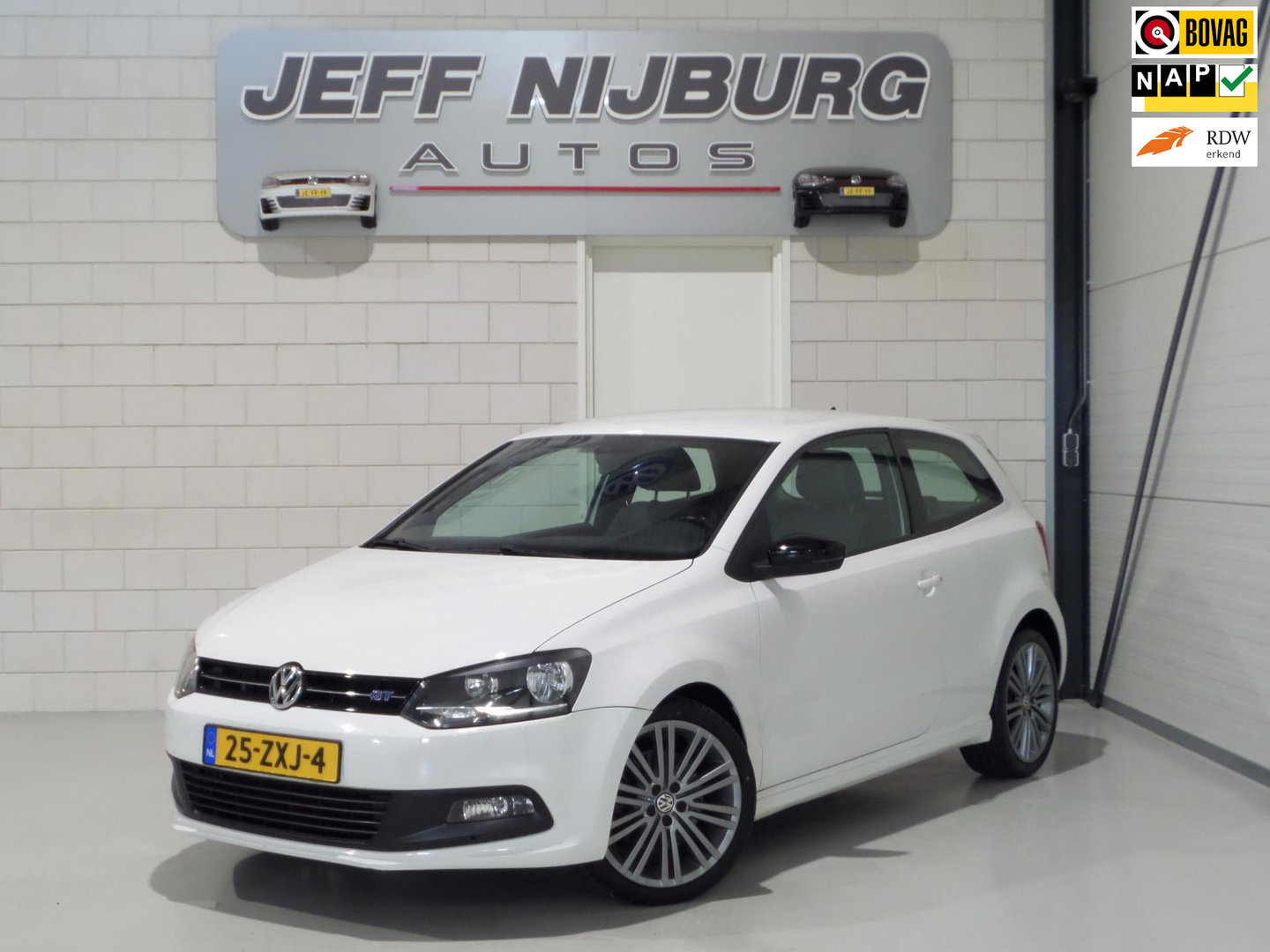 Volkswagen Polo 1.4 TSI BlueGT "Origineel NL!" Automaat! Garantie Navigatie Bluetooth Leer-Alcantara 17"Velgen Parkeersensoren