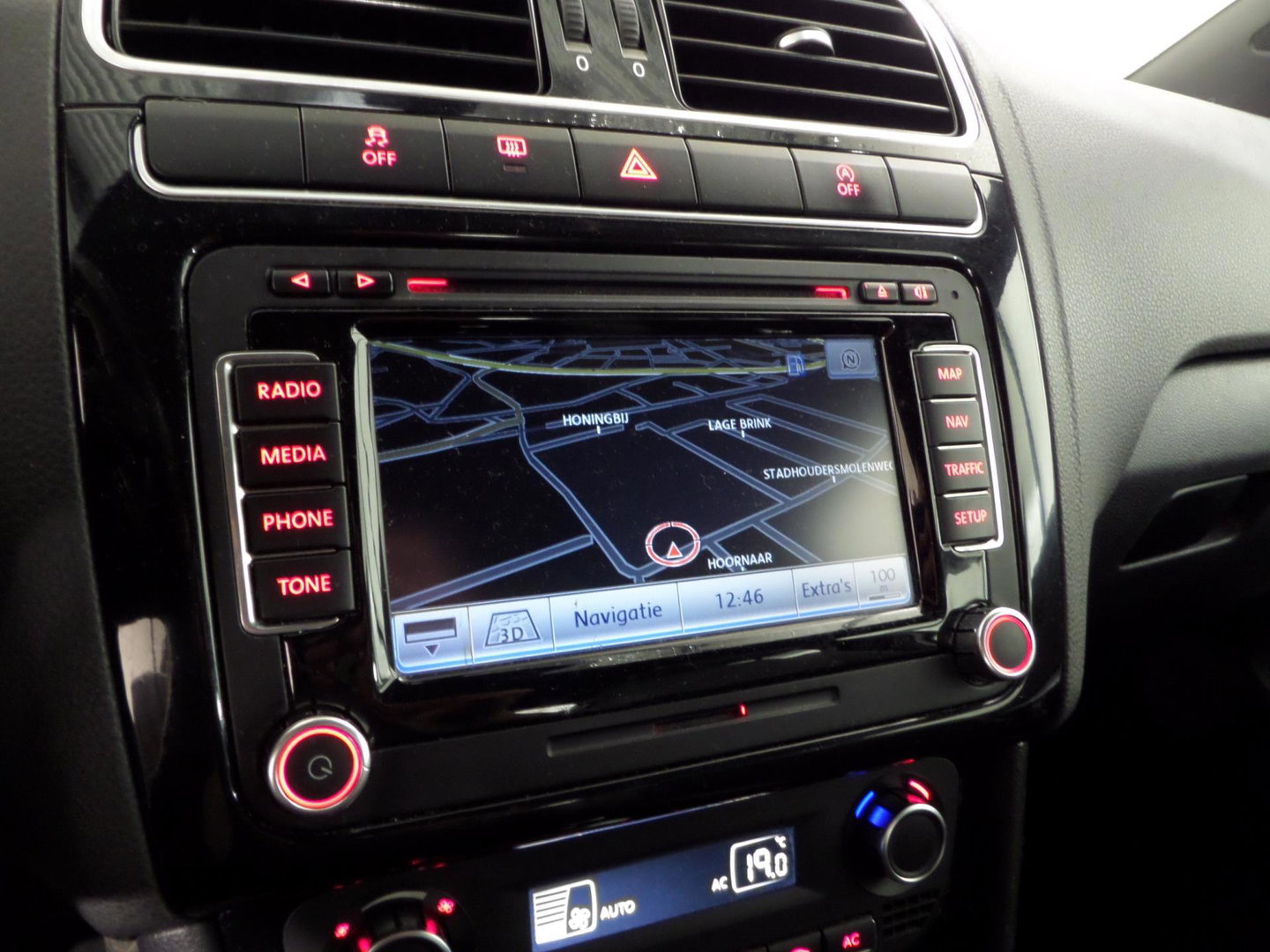 Volkswagen Polo 1.4 TSI BlueGT "Origineel NL!" Automaat! Garantie Navigatie Bluetooth Leer-Alcantara 17"Velgen Parkeersensoren