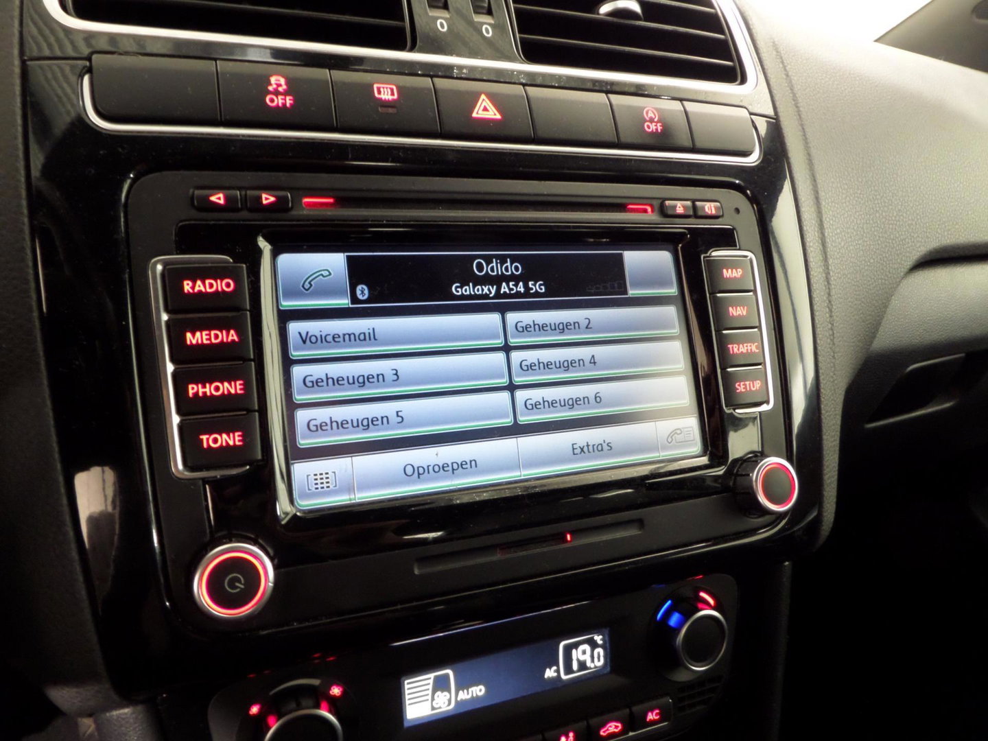 Volkswagen Polo 1.4 TSI BlueGT "Origineel NL!" Automaat! Garantie Navigatie Bluetooth Leer-Alcantara 17"Velgen Parkeersensoren