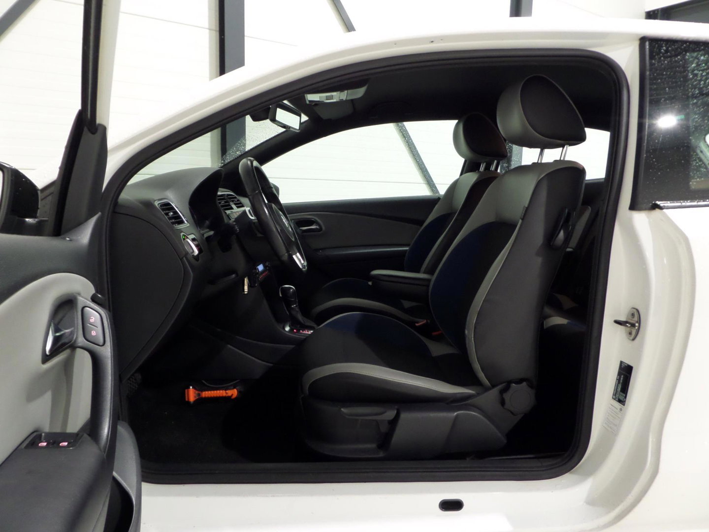 Volkswagen Polo 1.4 TSI BlueGT "Origineel NL!" Automaat! Garantie Navigatie Bluetooth Leer-Alcantara 17"Velgen Parkeersensoren