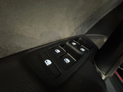 Volkswagen Golf 2.0 TSI GTI TCR Pano|Keyles|Akrapovic|Dynaudio