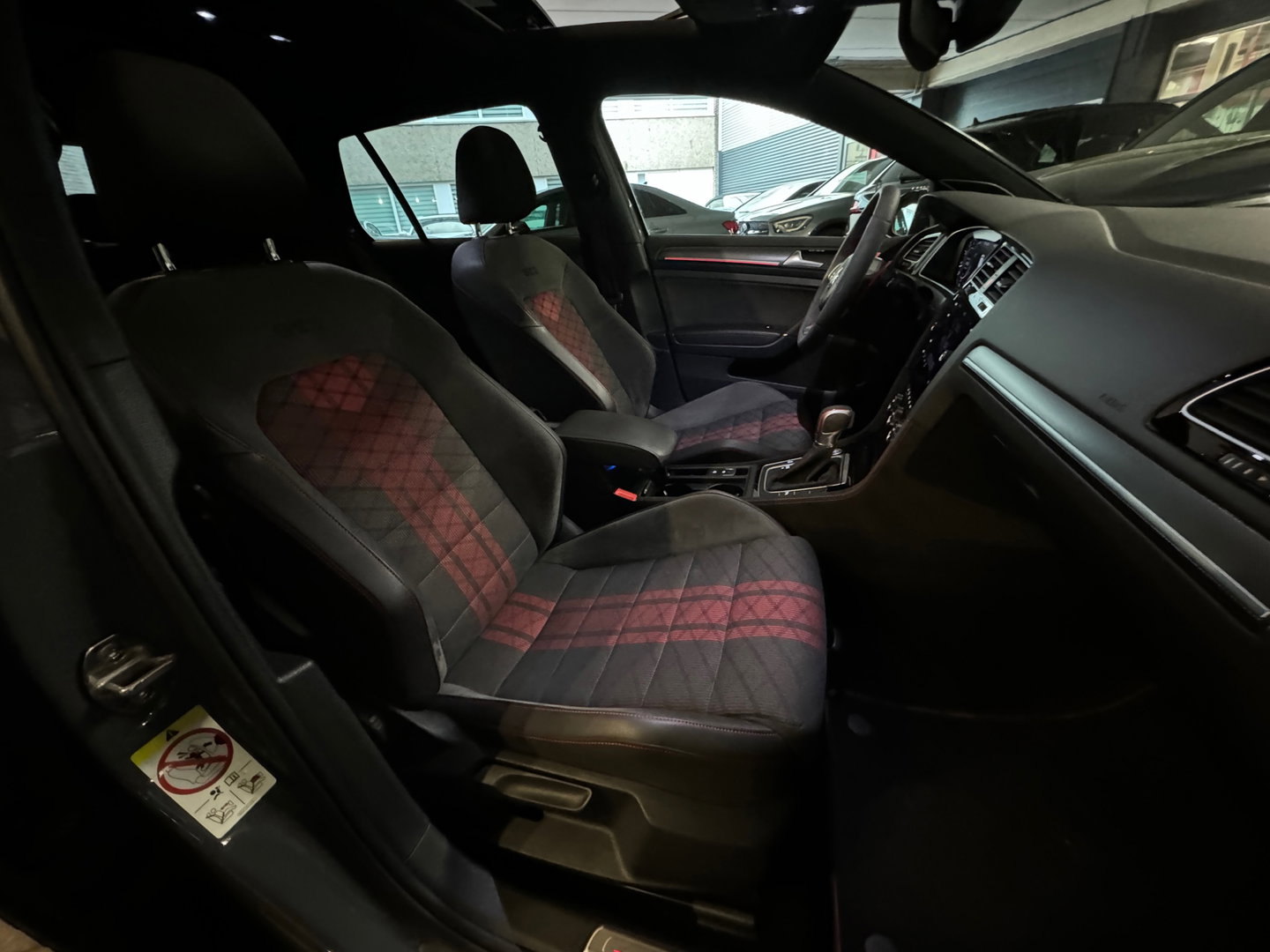 Volkswagen Golf 2.0 TSI GTI TCR Pano|Keyles|Akrapovic|Dynaudio