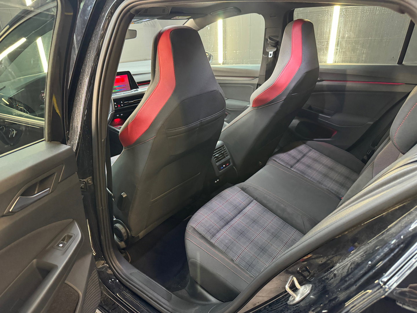 Volkswagen Golf 2.0 TSI GTI Pano|Sfeer|Camera|IQ|ACC|Lane Assist