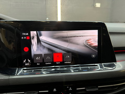 Volkswagen Golf 2.0 TSI GTI Pano|Sfeer|Camera|IQ|ACC|Lane Assist