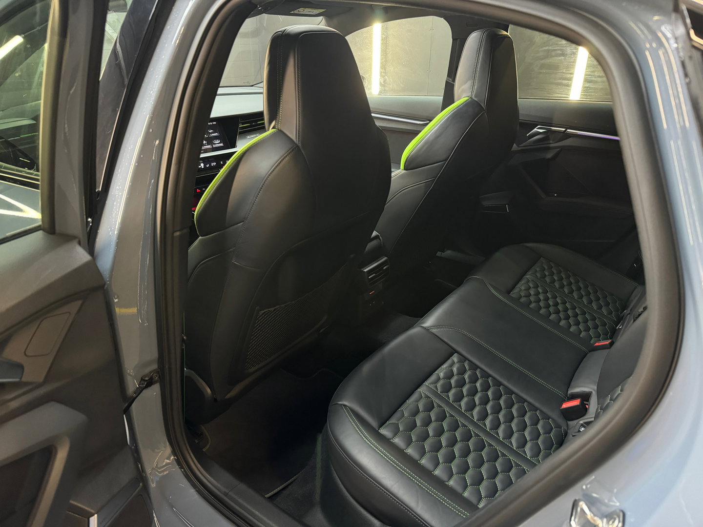 Audi RS3 Limousine 2.5 TFSI quattro Pano|Ceramic|HuD|B&O|Key