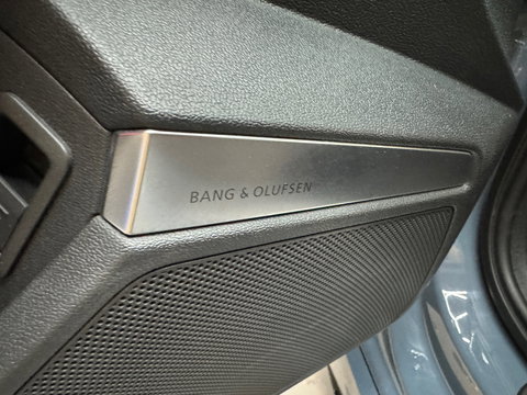 Audi RS3 Limousine 2.5 TFSI quattro Pano|Ceramic|HuD|B&O|Key