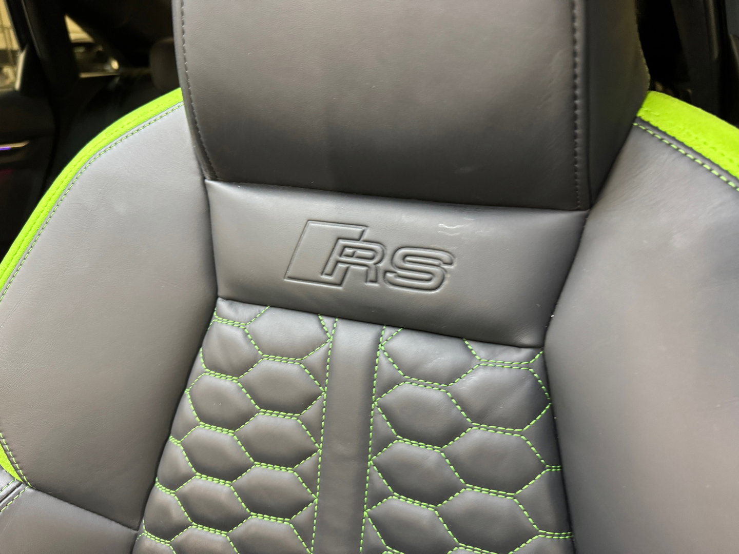 Audi RS3 Limousine 2.5 TFSI quattro Pano|Ceramic|HuD|B&O|Key