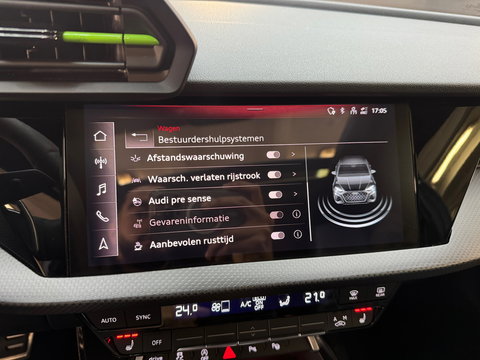 Audi RS3 Limousine 2.5 TFSI quattro Pano|Ceramic|HuD|B&O|Key