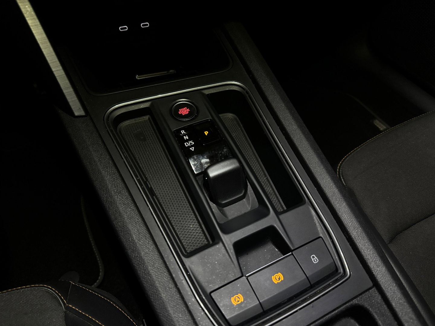 CUPRA Leon 2.0 TSI VZ 300PK Pano|Memory|Sfeer|Keyless|Beats