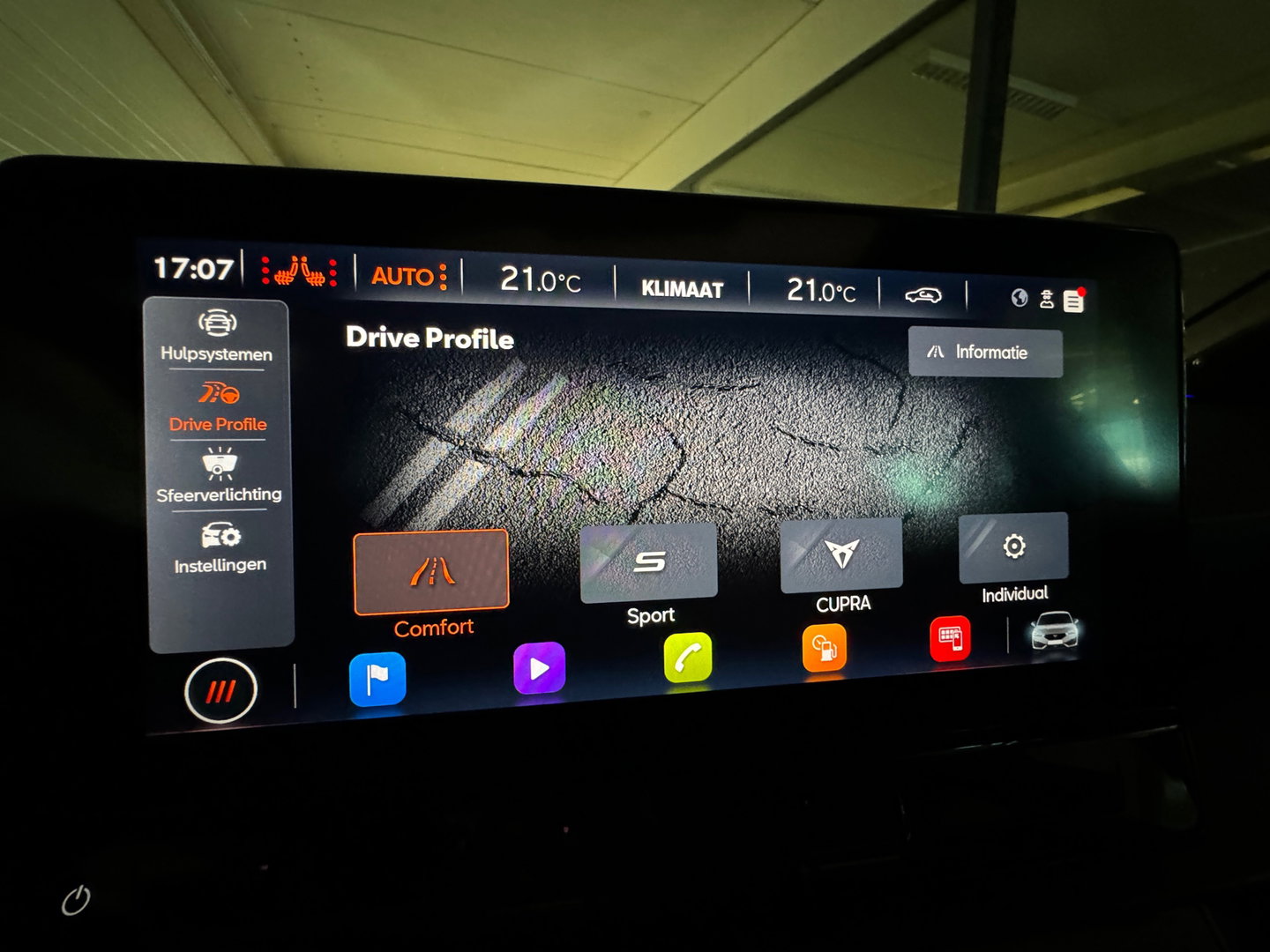 CUPRA Leon 2.0 TSI VZ 300PK Pano|Memory|Sfeer|Keyless|Beats