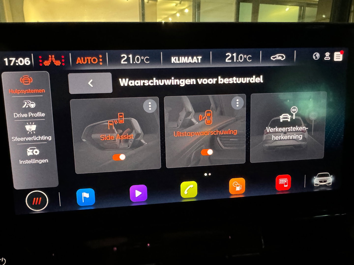 CUPRA Leon 2.0 TSI VZ 300PK Pano|Memory|Sfeer|Keyless|Beats