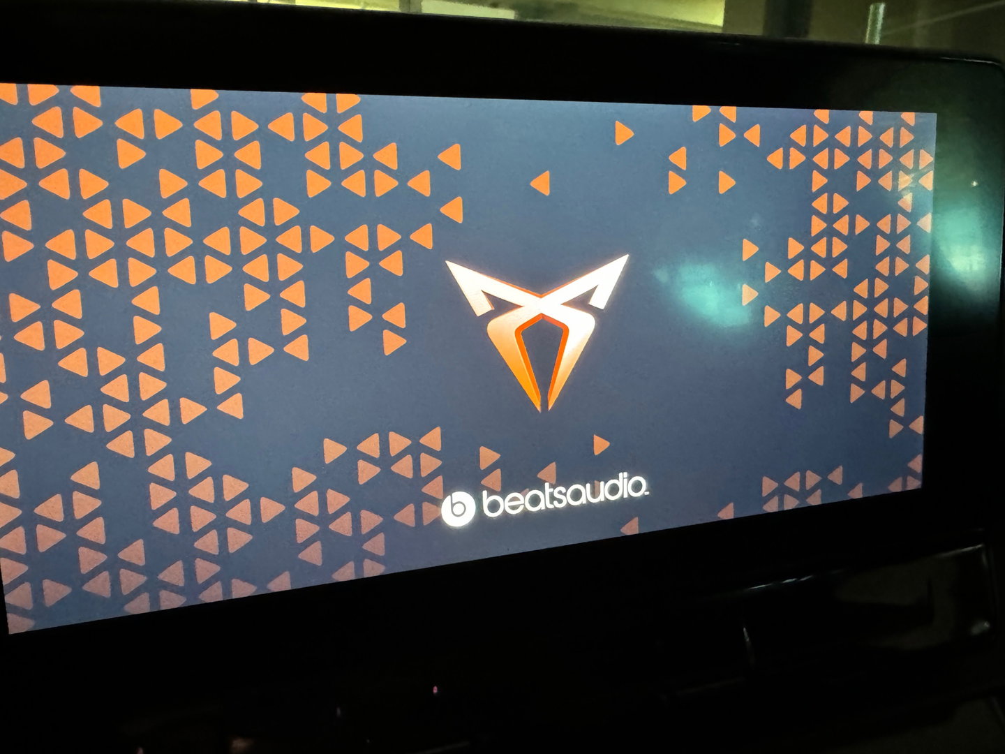 CUPRA Leon 2.0 TSI VZ 300PK Pano|Memory|Sfeer|Keyless|Beats