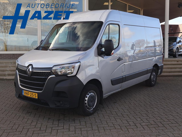 Renault Master - T35 2.3 dCi 150 PK AUTOMAAT L2H2 + CARPLAY | CAMERA | 2500 KG TREKHAAK | CRUISE | NAVIGATIE