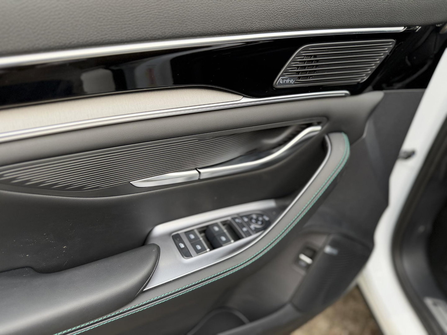 BYD SEAL U 1.5 T DM-i Comfort 125km elektrisch 26,6kwh