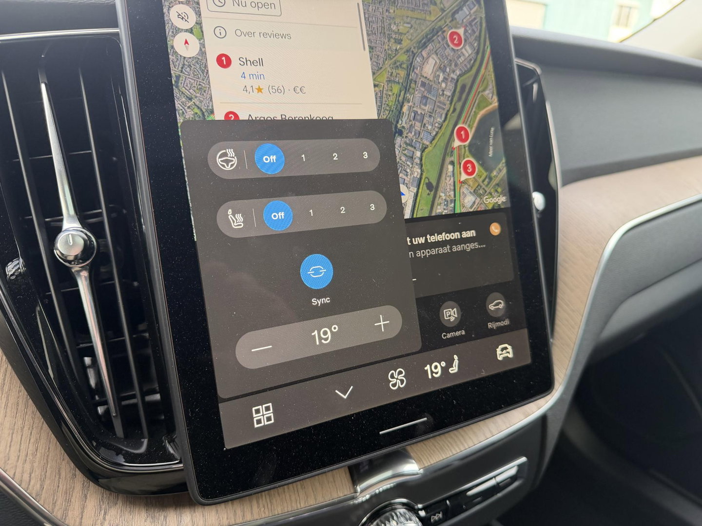 Volvo XC60 2.0 T8 Plug-in hybrid AWD Plus Dark Trekhaak l 360 l 455PK