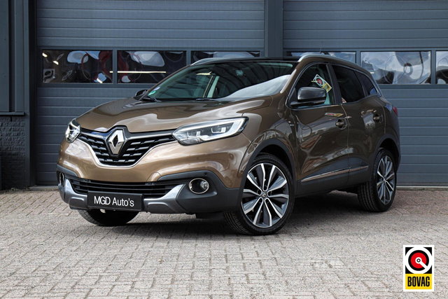 Renault Kadjar - 1.2 TCe Bose /LED/PANODAK/STOELVERW./CARPLAY/CAMERA/KEYLESS/TREKHAAK!