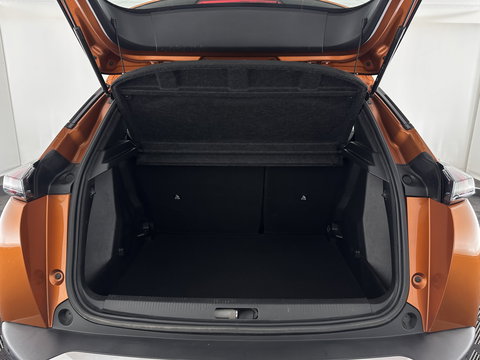 Peugeot 2008 1.2 PureTech Blue Lease Active Aut. *FULL-LED | NAVI-FULLMAP | DIGI-COCKPIT | HEATED-SPORTSEATS | CAMERA | SHIFT-PADDLES | ECC | PDC | CRUISE | CARPLAY  | TOWBAR | 16"ALU*