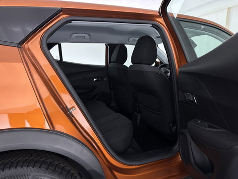 Peugeot 2008 1.2 PureTech Blue Lease Active Aut. *FULL-LED | NAVI-FULLMAP | DIGI-COCKPIT | HEATED-SPORTSEATS | CAMERA | SHIFT-PADDLES | ECC | PDC | CRUISE | CARPLAY  | TOWBAR | 16"ALU*