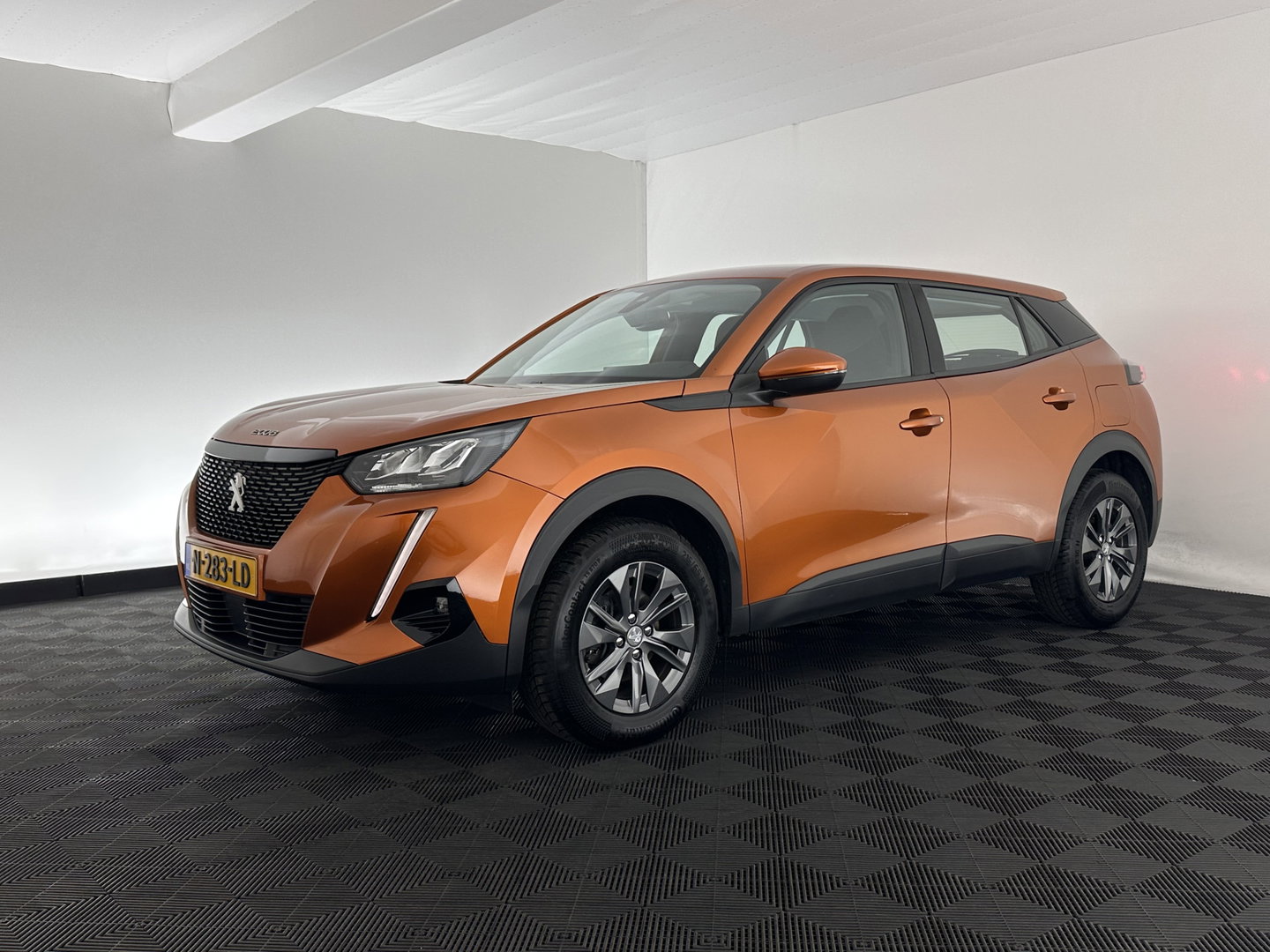 Peugeot 2008 1.2 PureTech Blue Lease Active Aut. *FULL-LED | NAVI-FULLMAP | DIGI-COCKPIT | HEATED-SPORTSEATS | CAMERA | SHIFT-PADDLES | ECC | PDC | CRUISE | CARPLAY  | TOWBAR | 16"ALU*